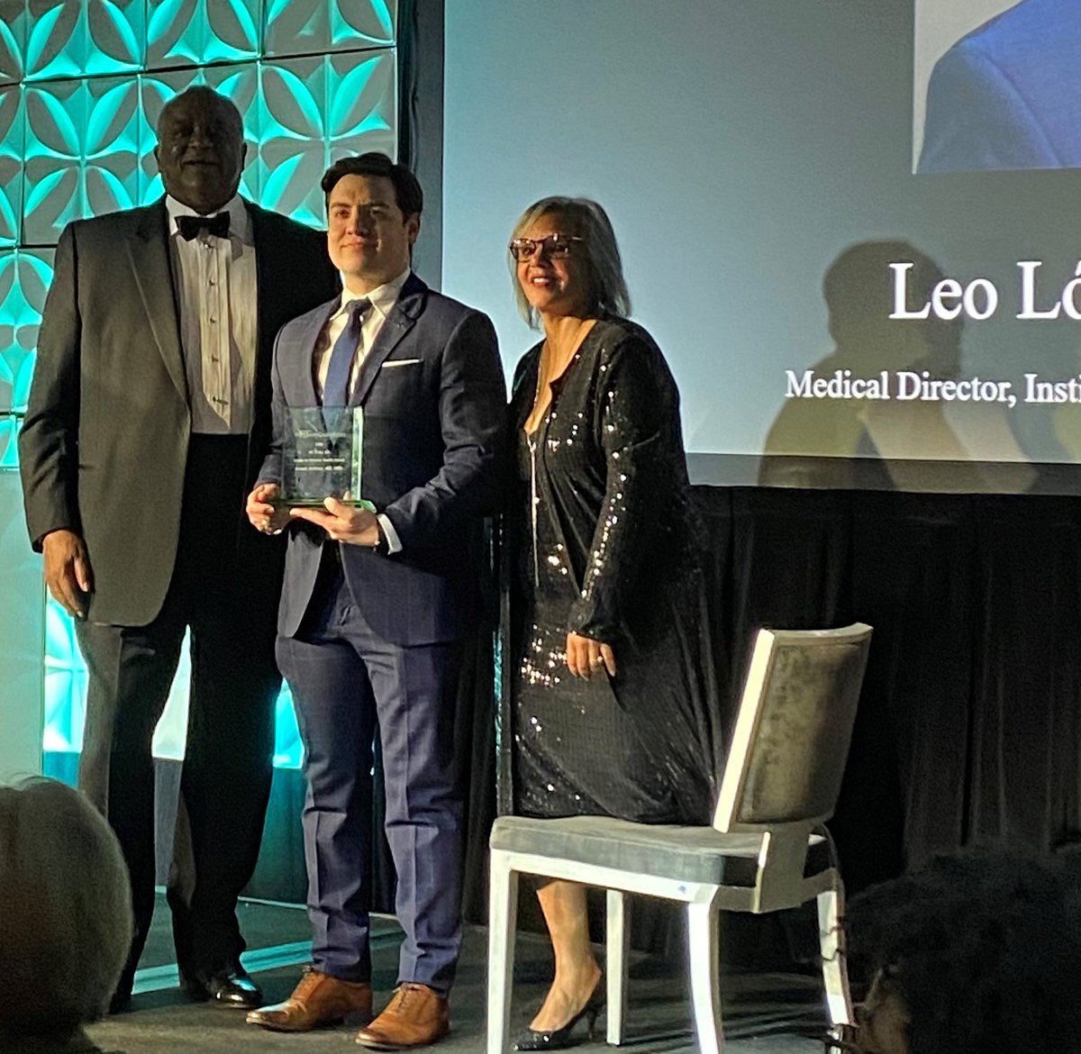 UnivHealthSA's tweet photo. Congratulations to Dr. Leo López, III, MHS, Medical Director for our Institute for Public Health and School-based health as well as a primary care physician with University Medicine Associates, for receiving the 2023 @NMQF 40 Under 40 Leaders in Minority Health award! 👏 https://t.co/weG9pRlWDg