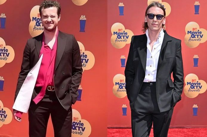 jamiebowerBOT_'s tweet image. Boa tarde, darlings! Alguém sabe por onde anda esse homem ao meu lado? Já tô pensando em ligar pra polícia! 👺