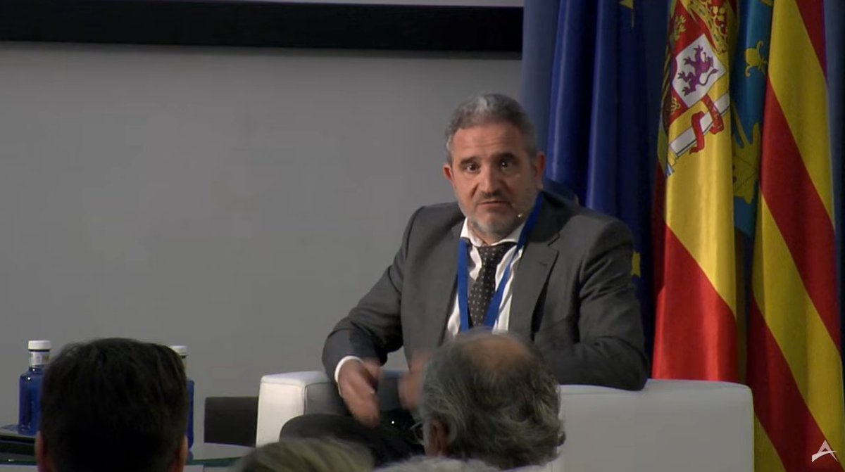 Nuestro Jefe de Financiación <a href="/TortosaE/">Elu Tortosa</a> participa en la Jornada Anual <a href="/Financieros_es/">Directivo financiero</a> #Valencia, en la mesa de "Financiación en los mercados de deuda, estructuraciones y herramientas institucionales como fuentes complementarias de financiación"
📺En directo youtube.com/watch?v=UuT20e…