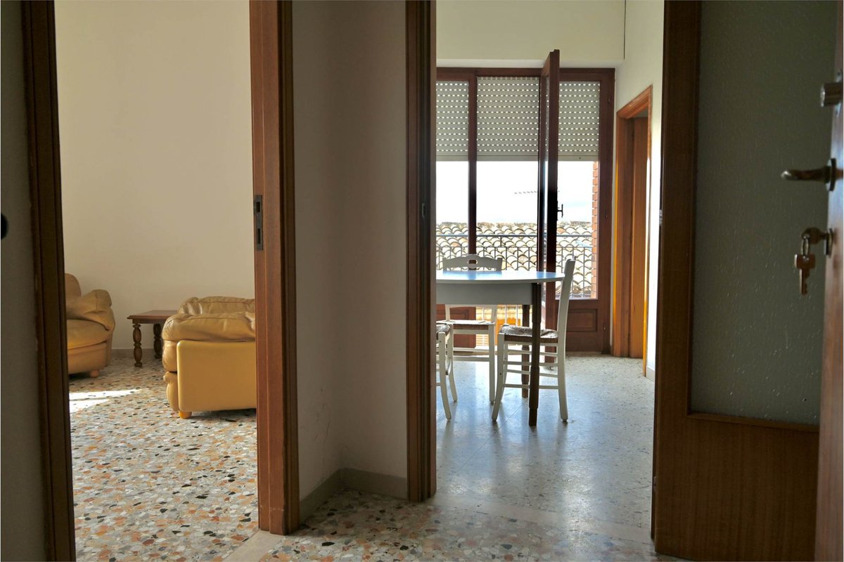 GlobalEstatehub's tweet photo. 🏡Looking for a charming apartment in Montegiorgio's historic center?🌇This popular property boasts stunning mountain views &amp; a cozy balcony. Don't miss out! #Montegiorgio #RealEstate #DreamHome 🏘️ https://t.co/L3J4j7dptO https://t.co/uOTOnHg0jY