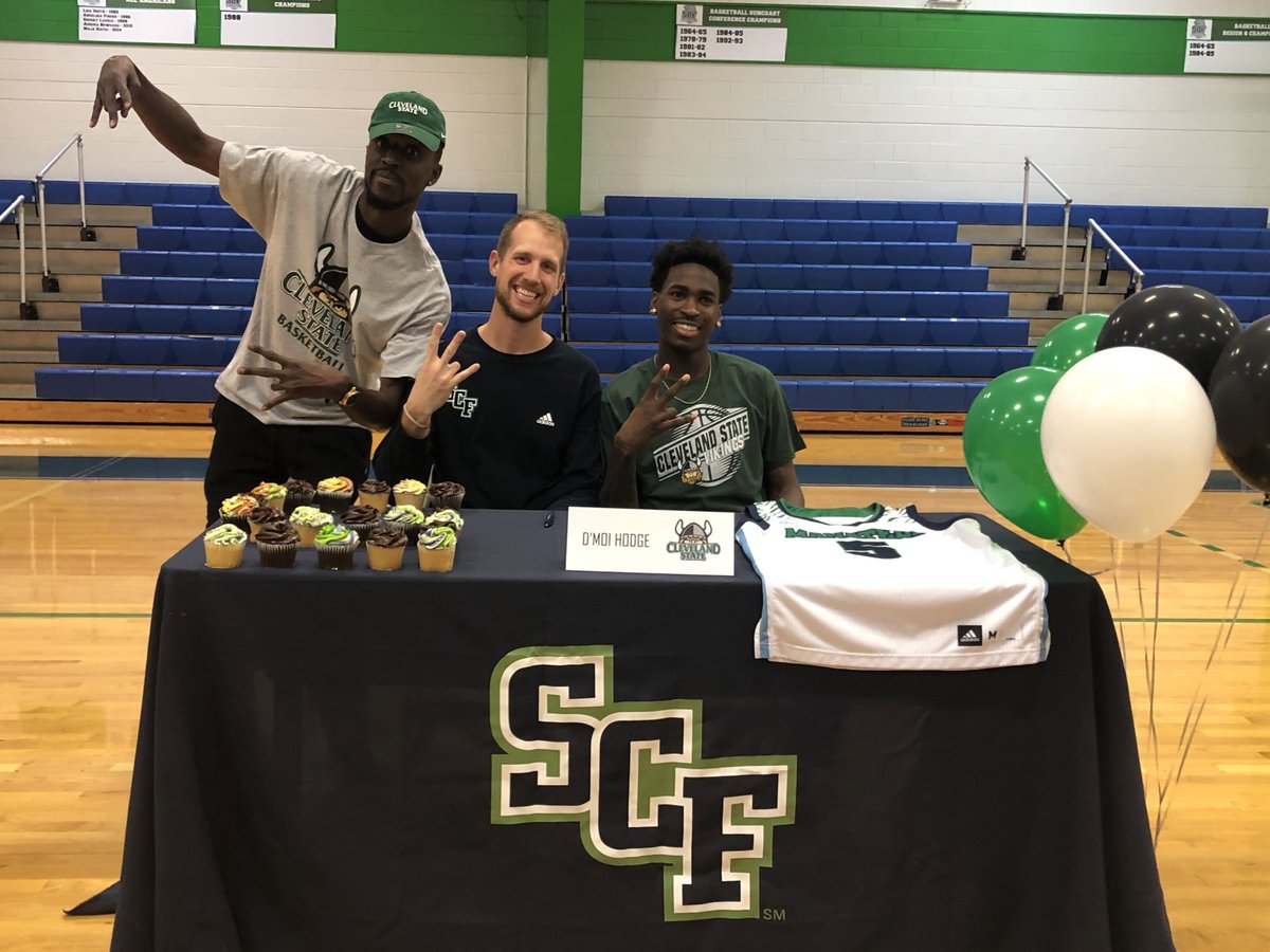 Throwback Thursday… D’Moi Hodge signing to Cleveland State University, where he would eventually: ✅Score 46 points in a game ✅Win Horizon League Title ✅Win Horizon League Tourney ✅Play in NCAA Tourney ✅Named to All-Horizon League ✅Named League DPOTY ✅Transfer to Mizzou