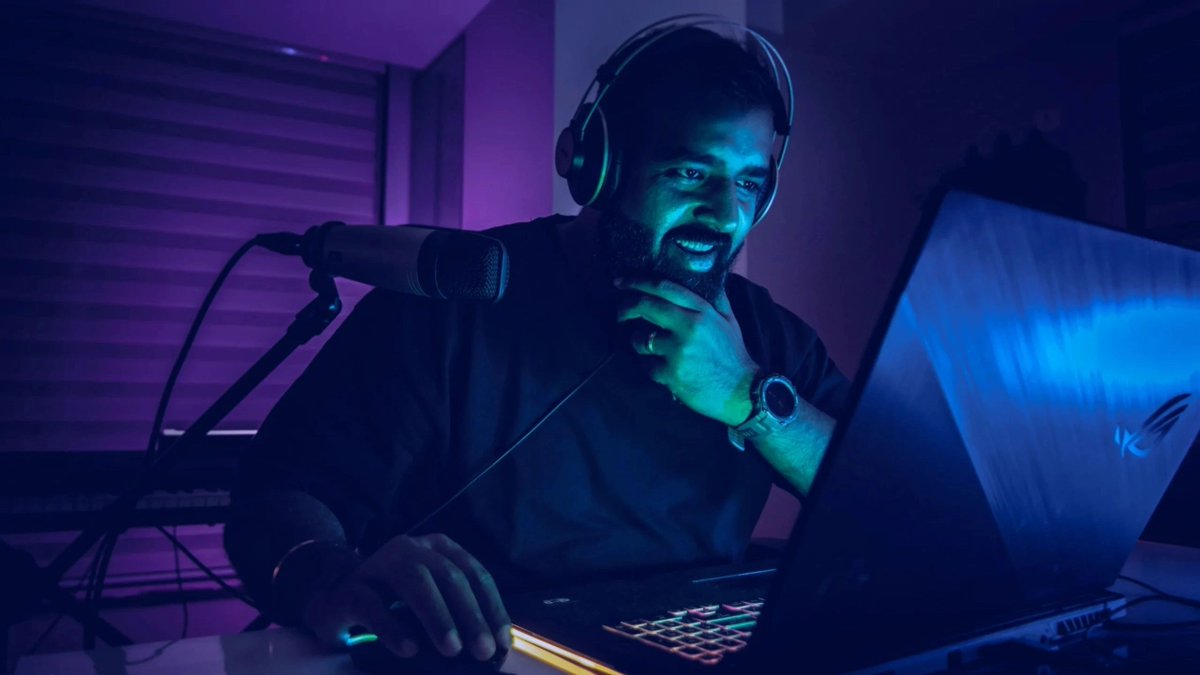 ThrottlingF's tweet photo. Alright then! We have a one stop shop for all your gaming a tech needs. 

Presenting https://t.co/JOLZfUEVsf https://t.co/yOLumBsuuX