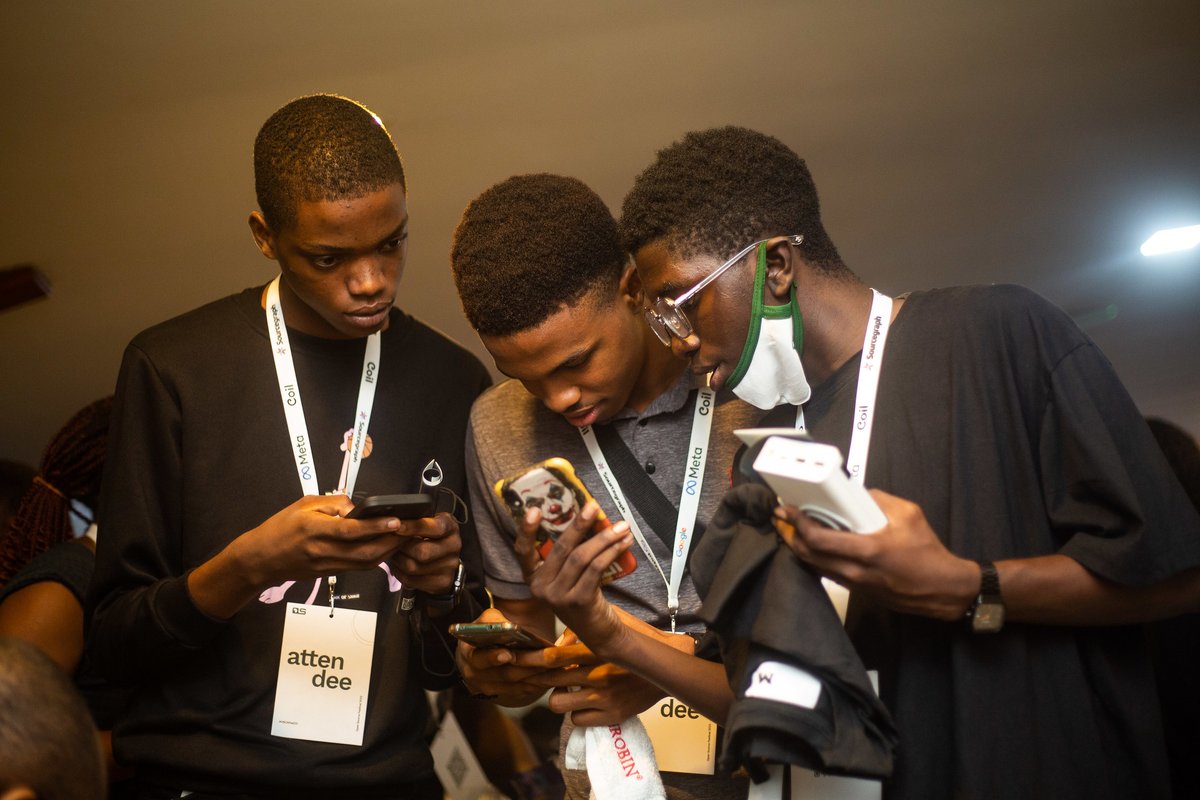 osca_hq's tweet image. Reflecting on OSCAFEST22, we recall the remarkable individuals who graced the event and the outstanding networking opportunities that were made. 🚀 
Share your experience from attending OSCAFEST in the comments below #oscafest23