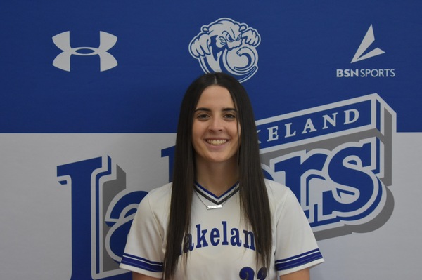 We are just over a week away from SOPHOMORE DAY for these 4 wonderful ladies! Come join us on Saturday 4/29 as we honor their accomplishments both on and off the softball diamond! #LakersSB 🥎🎓🌊