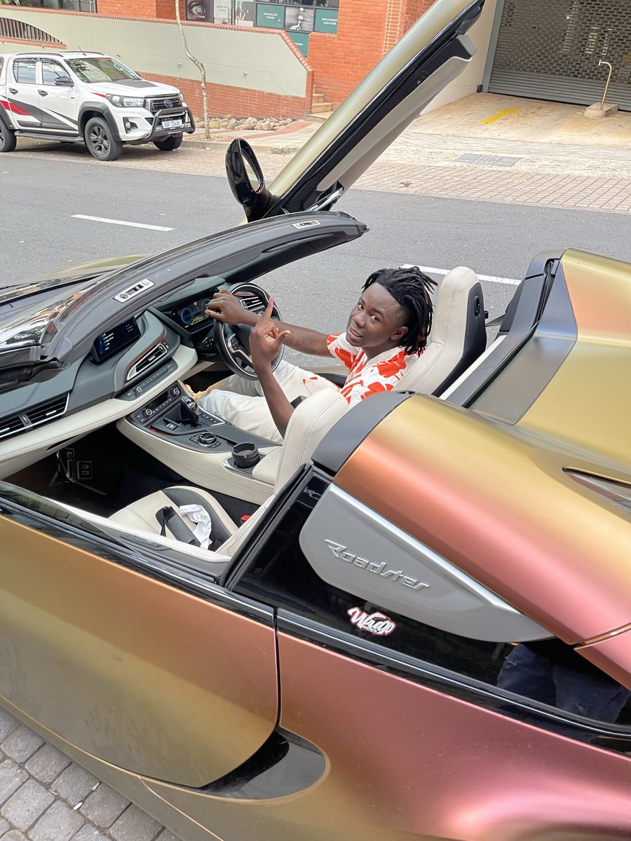 kellylivinlarge's tweet photo. I used to dream about this days, oh I used to, but now I pull up in a two door 🏎️ https://t.co/piXYbfAP5c