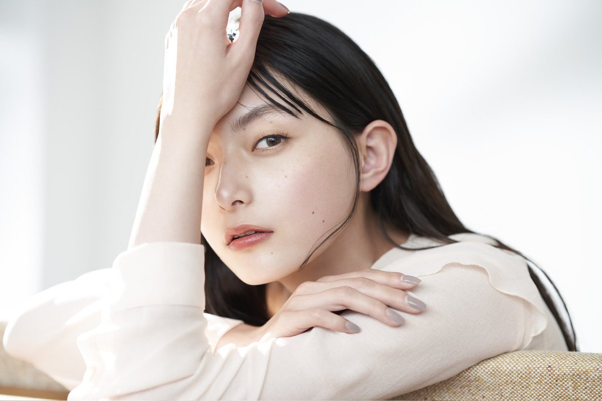 hitomi_nakazawa's tweet image. お知らせ✨

カラコンブランド『I AM ME』の
広告に出演してます！

私は、HAKI-HAKIとKIME-KIME担当🩵

ナチュラルだから普段使いもオシャレしたい日もどんな時にも使いやすいし、カラコン挑戦したい人にもおすすめだよ！

#カラコン #iamme #kimekime
 iamme.jp