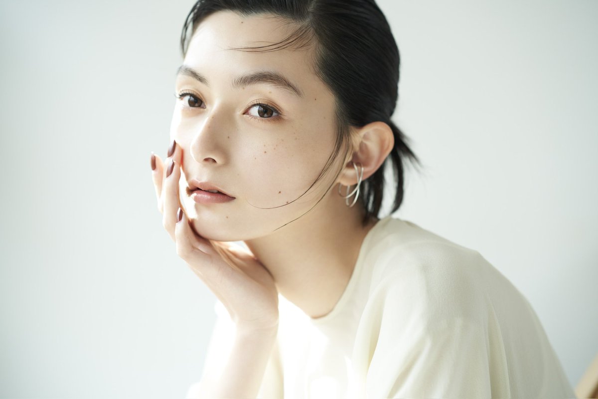 hitomi_nakazawa's tweet image. お知らせ✨

カラコンブランド『I AM ME』の
広告に出演してます！

私は、HAKI-HAKIとKIME-KIME担当🩵

ナチュラルだから普段使いもオシャレしたい日もどんな時にも使いやすいし、カラコン挑戦したい人にもおすすめだよ！

#カラコン #iamme #kimekime
 iamme.jp