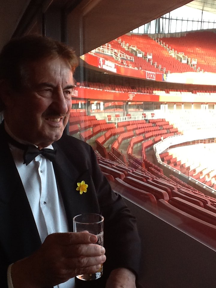 I wish they could do it,just for John.It would make him so happy.