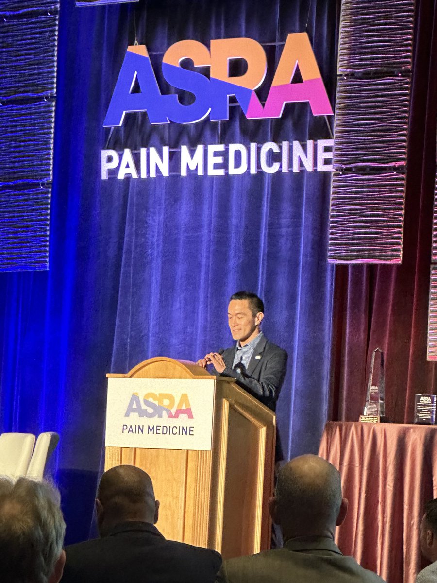 So proud of my ASRA brother!! You are amazing and so deserving of DSA. #asraspring23 ⁦@EMARIANOMD⁩ #asra100