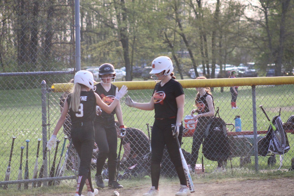 Loveland Middle School Softball tweet media