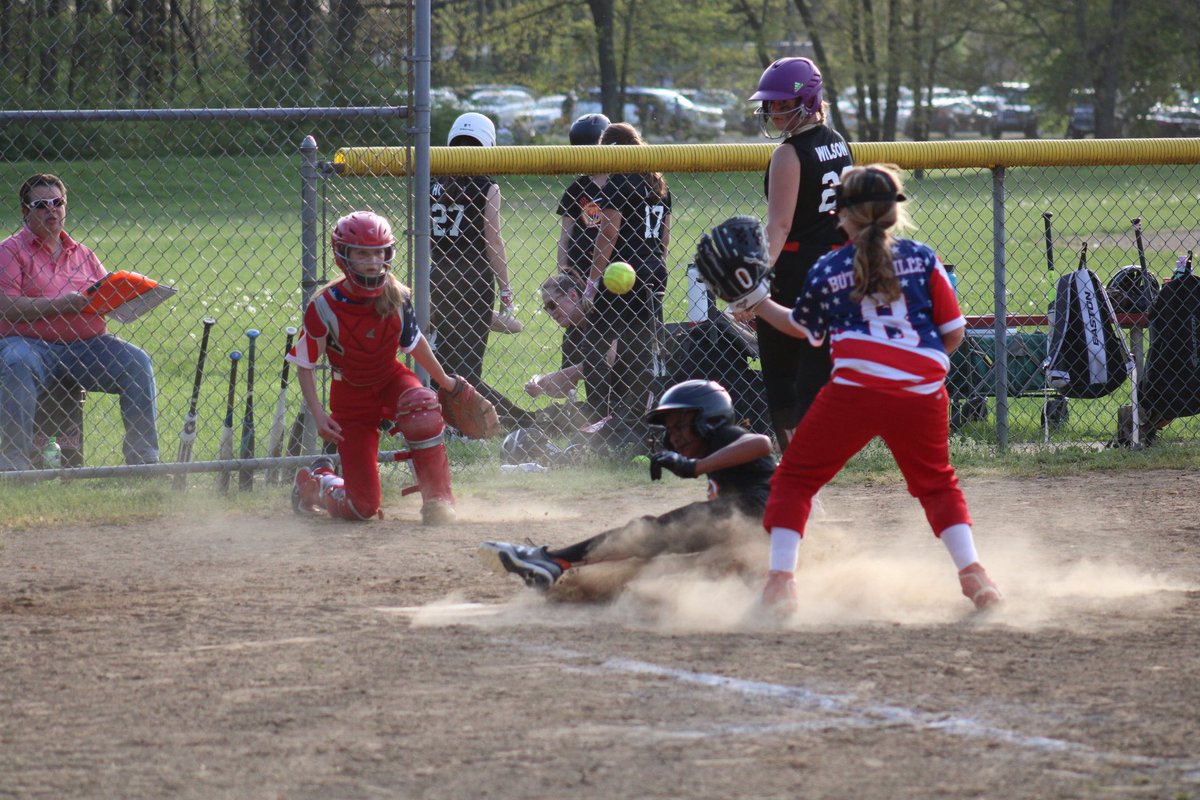 Loveland Middle School Softball tweet media