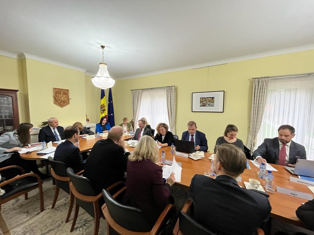 CEI_Secretariat's tweet photo. In Brussels 🇧🇪 at our Meeting of Committee of National Coordinators @ Mission of Republic of Moldova🇲🇩to the European Union.
#BridgingEurope
w/: #DGNEAR, @EU_Commission, @eu_eeas https://t.co/XtaeN4Bs1F