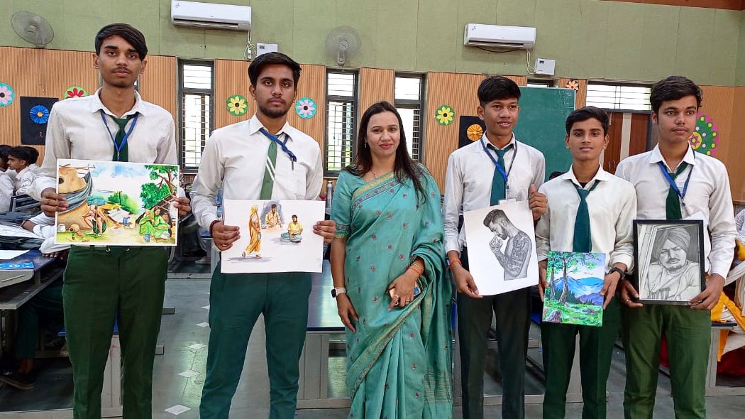 Dir_Education's tweet image. #BusinessBlasters is designed to provide students, an experience to work in teams, identify social challenges & prepare business plans to implement the ideas in their neighbourhood!
We are ready with top 100 teams after a rigorous selection process!
Congratulations Teams! 💐💐