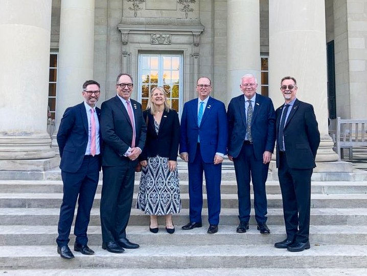 ArchRegUK's tweet photo. ARB are currently in Washington DC for the launch of the UK-US architect MRA. See below for pictures from some of the last few days’ events to mark the launch, attended by ARB, @NCARB, @RIBA, @AIANational, @HuddlestonNigel, @KarenPierceUK, and Deputy USTR Jayme White. https://t.co/cOeIz099Rx