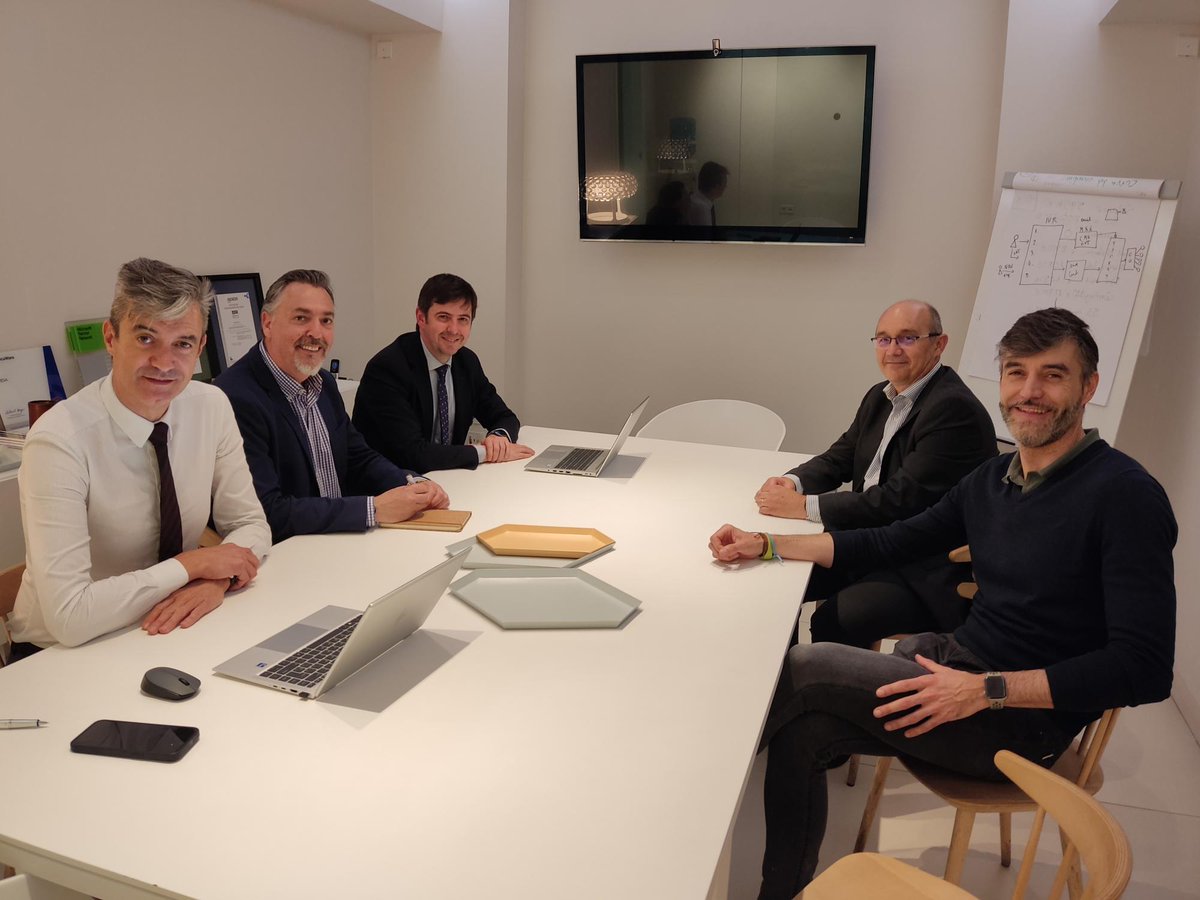 EmesaTic's tweet image. Hemos recibido la visita de nuestro socio tecnológico @WKa3Software

Gracias José María Molero García y Rafael Laclaustra por visitarnos y definir conjuntamente la visión estratégica del 2023.

#a3ERP #Asesoría #SoftwareEmpresa #DespachoProfesional
@JavierEcheve_
