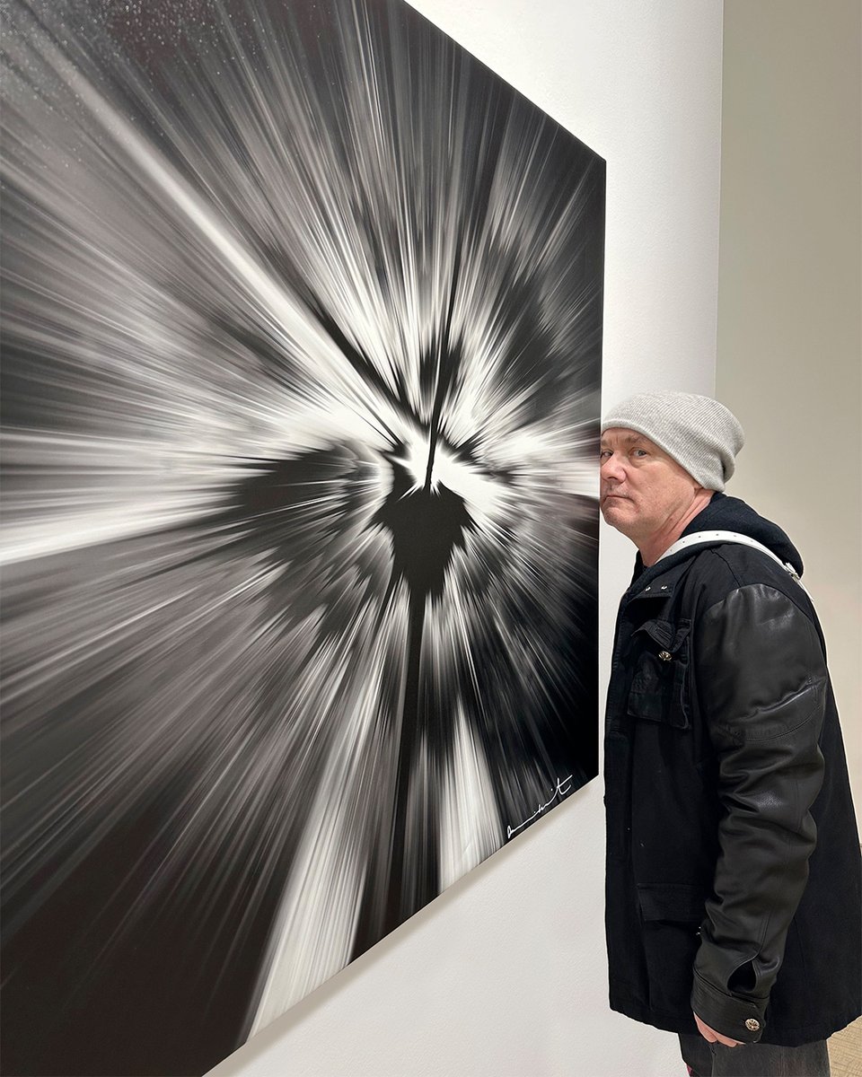 neurastenikus's tweet photo. I'm beyond excited to release my new project with
@HEIN
The Beautiful Paintings which uses a generative algorithm &amp; machine learning to create spin artworks. you can choose from to generate unique artworks
Free for Artblocks holders 0.15 for Non holders.

https://t.co/73xnJgnnk8 https://t.co/hSdYF1U7MK