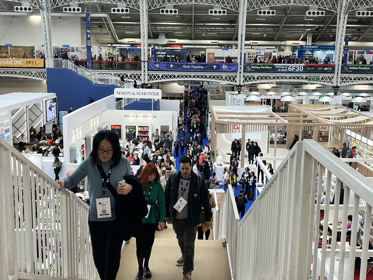 KwGlobalLtd's tweet image. What a great week at #LBF23! Great to see everyone and feel the buzz. Still not too late to pick up a #CubeBot 🤖and discover transformative publishing solutions at KGL and @SheridanGroup Stand 3A12.