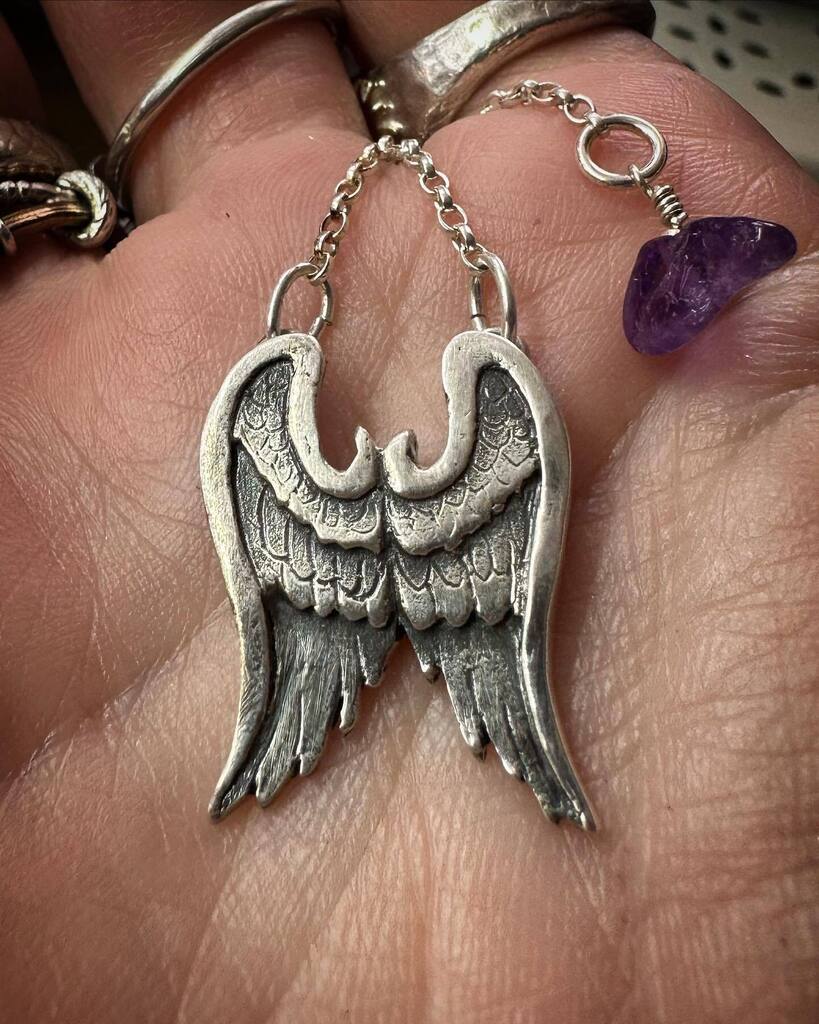 Angelic… new fine silver wings in stock… dm to order, hung on a 40cm sterling silver chain and finished with amethyst. . . . #angelwings #artclaysilver #sterlingsilverjewellery #jewellerydesigners #necklacelover #metalclay #oberonjewellery #womanown… instagr.am/p/CrQcu8uI47o/
