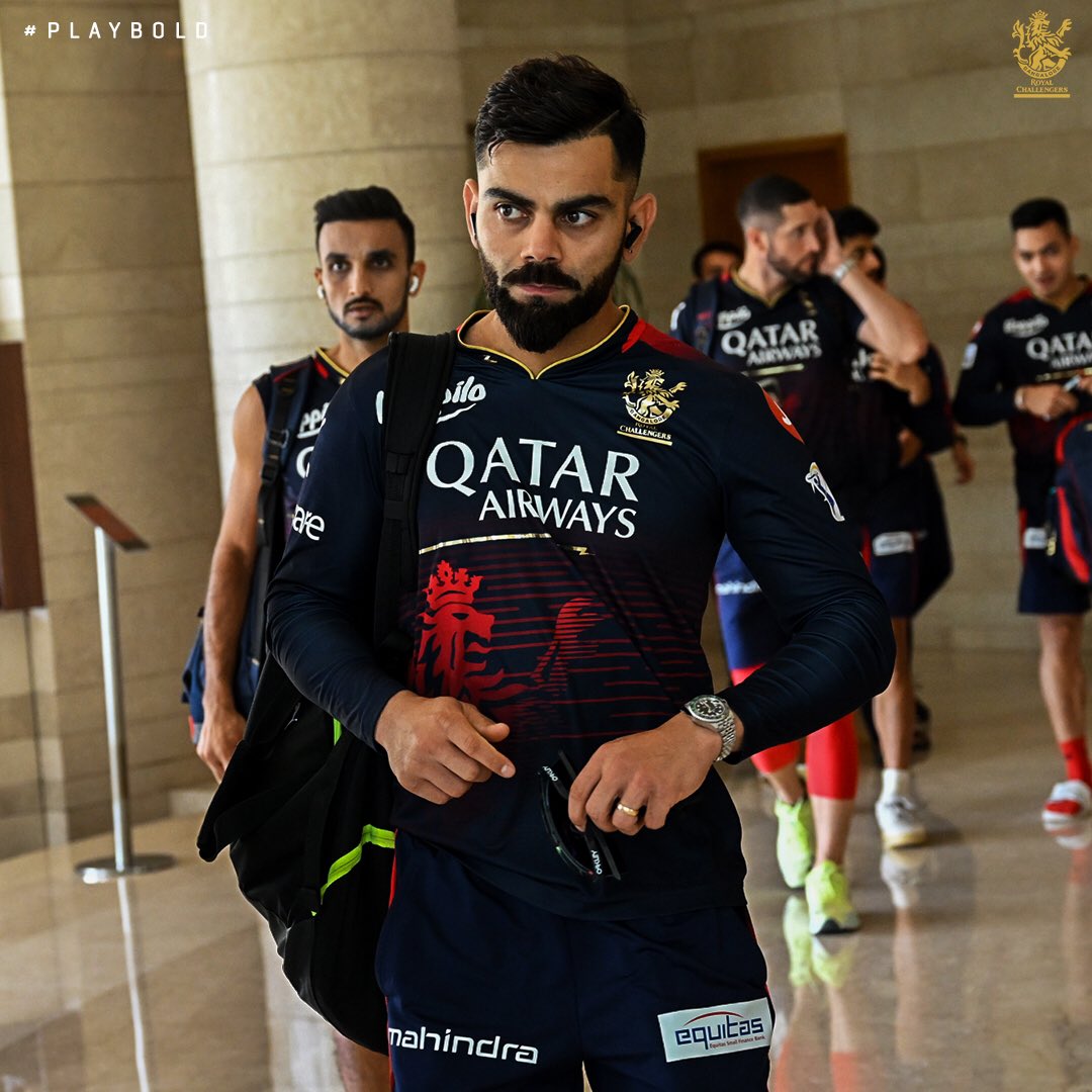 TrsvRakee's tweet photo. King 👑💖 @imVkohli @RCBTweets @pranaybhaskar07 https://t.co/SEzRHa0VDW