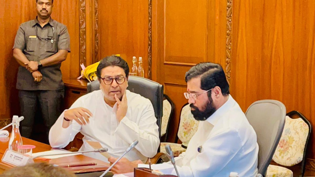 MeGajananKale's tweet photo. आदरणीय राजसाहेब ठाकरे यांनी घेतली मुख्यमंत्री एकनाथ शिंदेची भेट
नवी मुंबईतील सिडको सोडत धारकांच�� प्रश्न राजसाहेब ठाकरेंनी मांडला 
८ हजार मराठी कुटुंबांच्या घरांच्या प्रश्नासाठी राजसाहेबांचा पुढाकार

#CidcoOverPricedHomes https://t.co/sVOhF4r3Cj