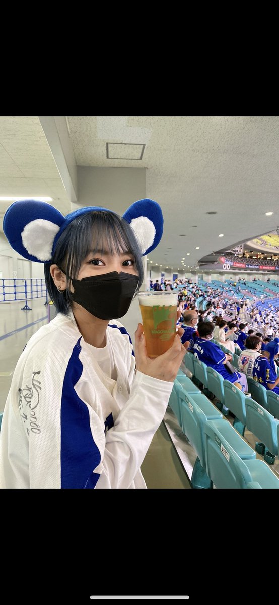 ramentaru810's tweet photo. #Twitter上にいるドラゴンズファン全員と繋がるのが密かな夢だったりするのでとりあえずこれを見たドラゴンズファンはRTもしくはフォローしていただけると全力でフォローしに行きます

野球観にいっきましょい⚾️🐨✨️
写真は去年です🍺 https://t.co/1vorG2DNke