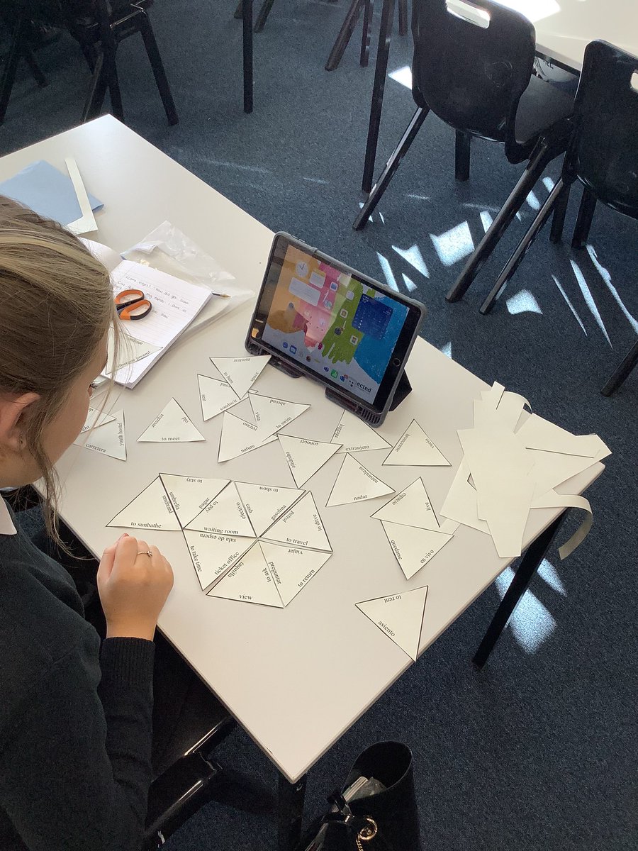 MrsMoreMFL tweet media