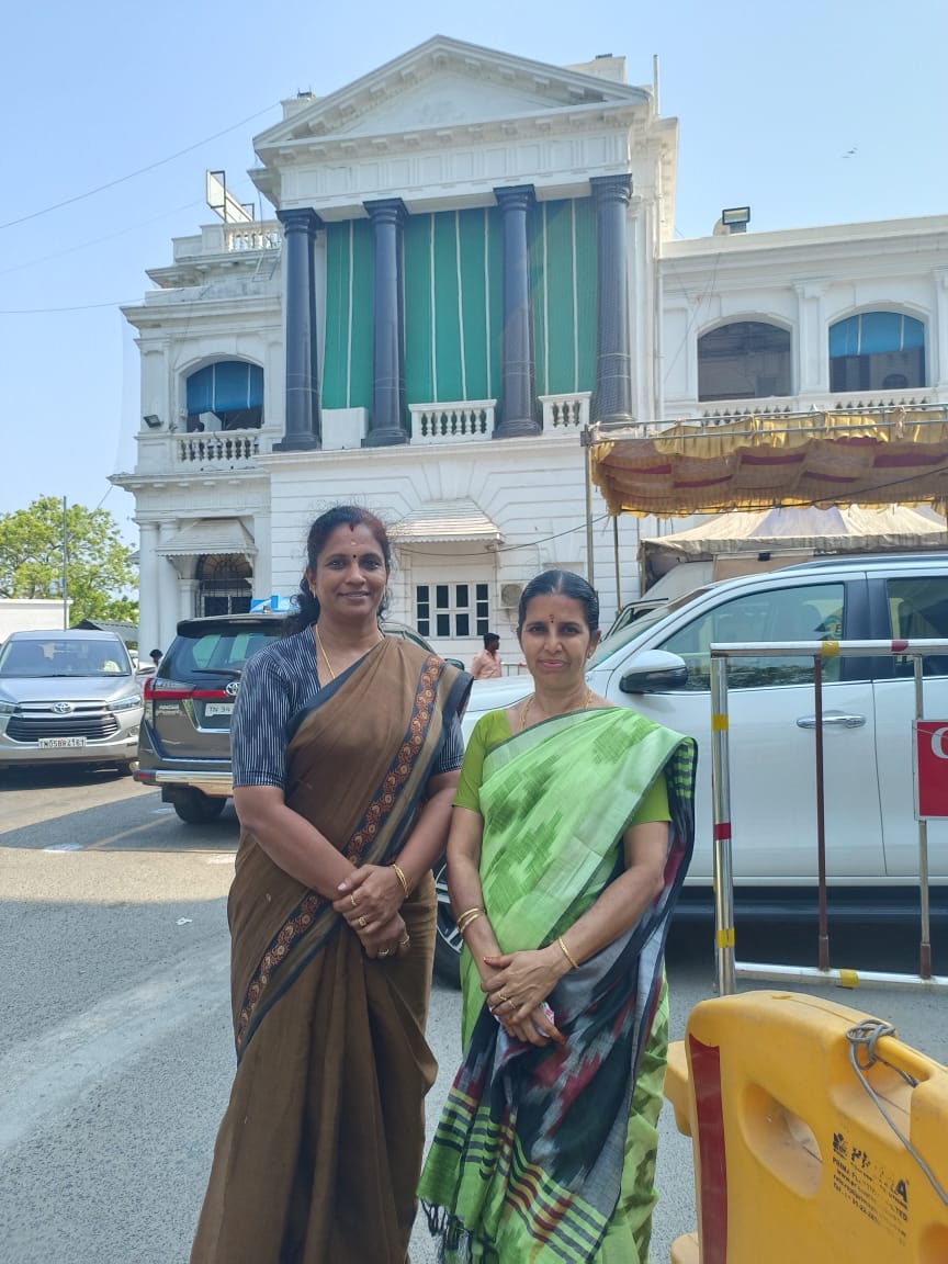 sudhamanibjp's tweet photo. தமிழக சட்டசபையில் இன்று ஒரு இனிய தருணம்...

#BJP https://t.co/3lfKsBBXdt