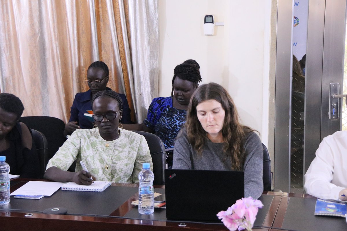 unwomenssudan's tweet photo. An inclusive #Gender-responsive constitution-making process is critical for peace and development in🇸🇸. We are hosting the #WPS Working Group with the government, donors, UN, and CSOs to discuss the country’s constitution-making process and the meaningful participation of women. https://t.co/o6PmKvXja6