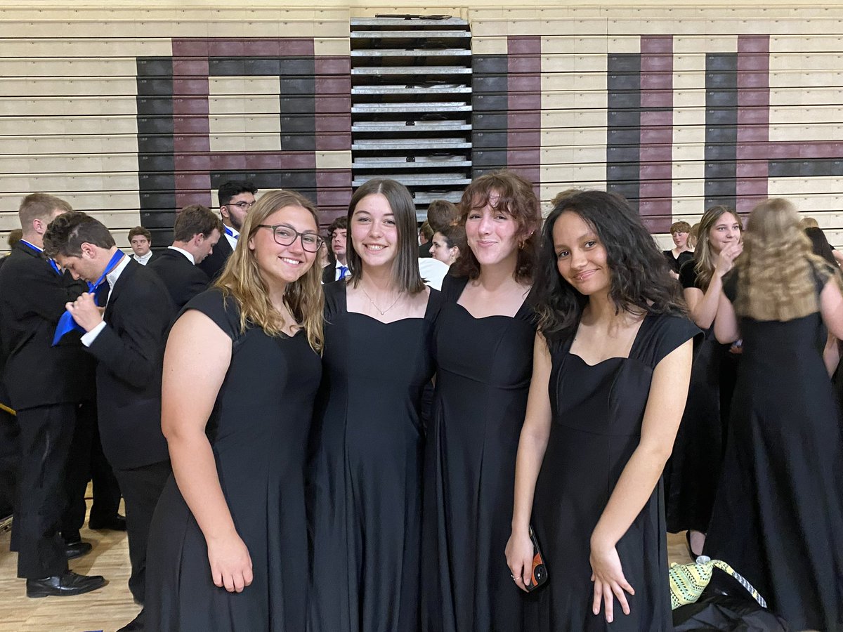 trojanchoirs's tweet photo. Our Madrigal singers had such a good time at contest yesterday! They gained all superior ‘I’ ratings! We couldn’t be more proud of them! Special thanks to Mrs. D, for her hours of playing for rehearsals! #AHSperforms @AndoverSchools @AndoverHighKS https://t.co/lBA38p5Jyp