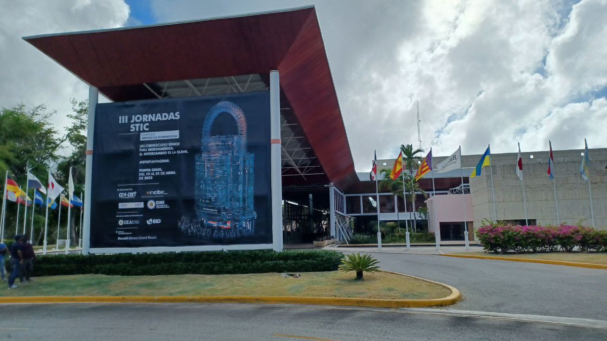 Comienza el segundo día de las III Jornadas STIC Capítulo República Dominicana🇩🇴 con una intensa programación dedicada al Módulo Cooperación, talleres y ponencias. #STICPUNTACANA 
Todos los detalles🔗ccn-cert.cni.es/iiijornada-rdo…