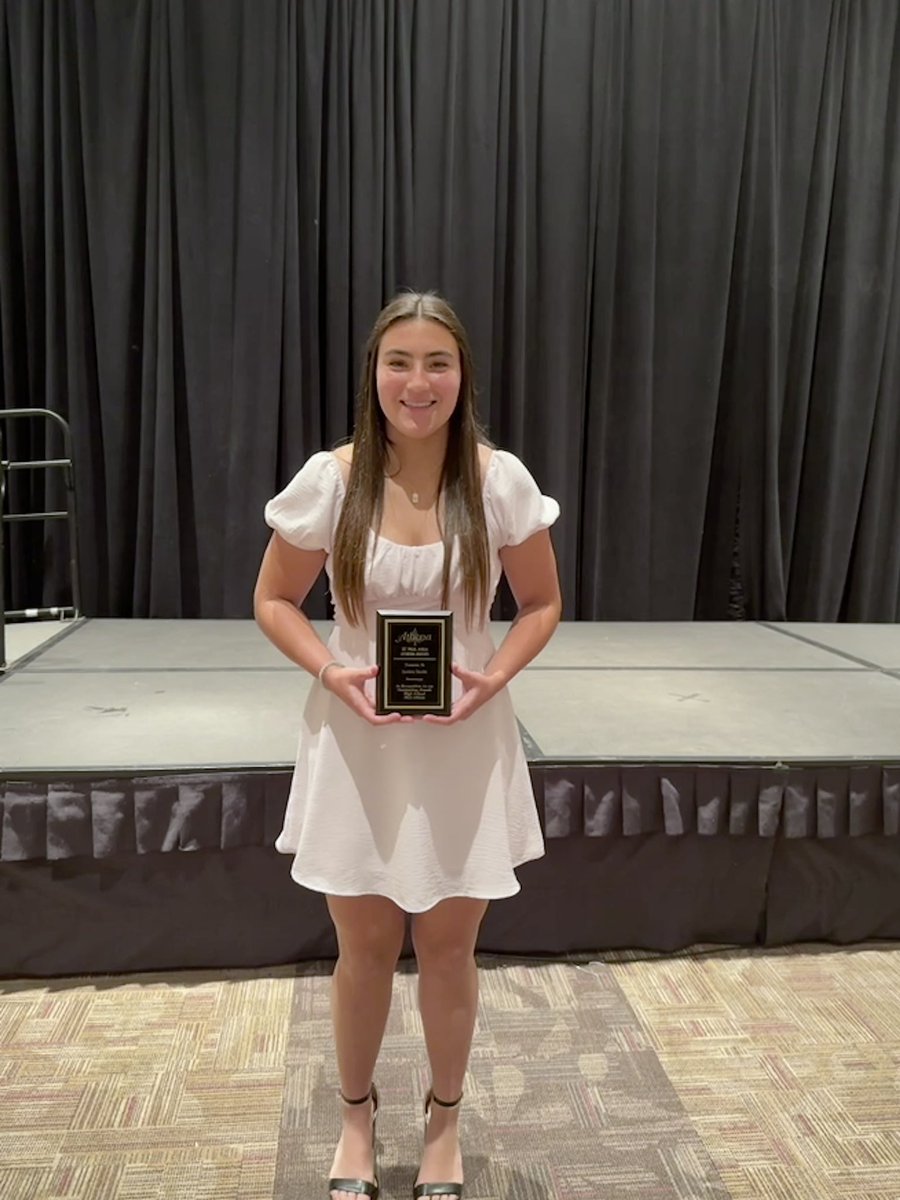 rhsirishsoccer's tweet photo. Congratulations to Jordan Hecht on being named Rosemount’s Athena Award recipient! https://t.co/I9bqke94lE