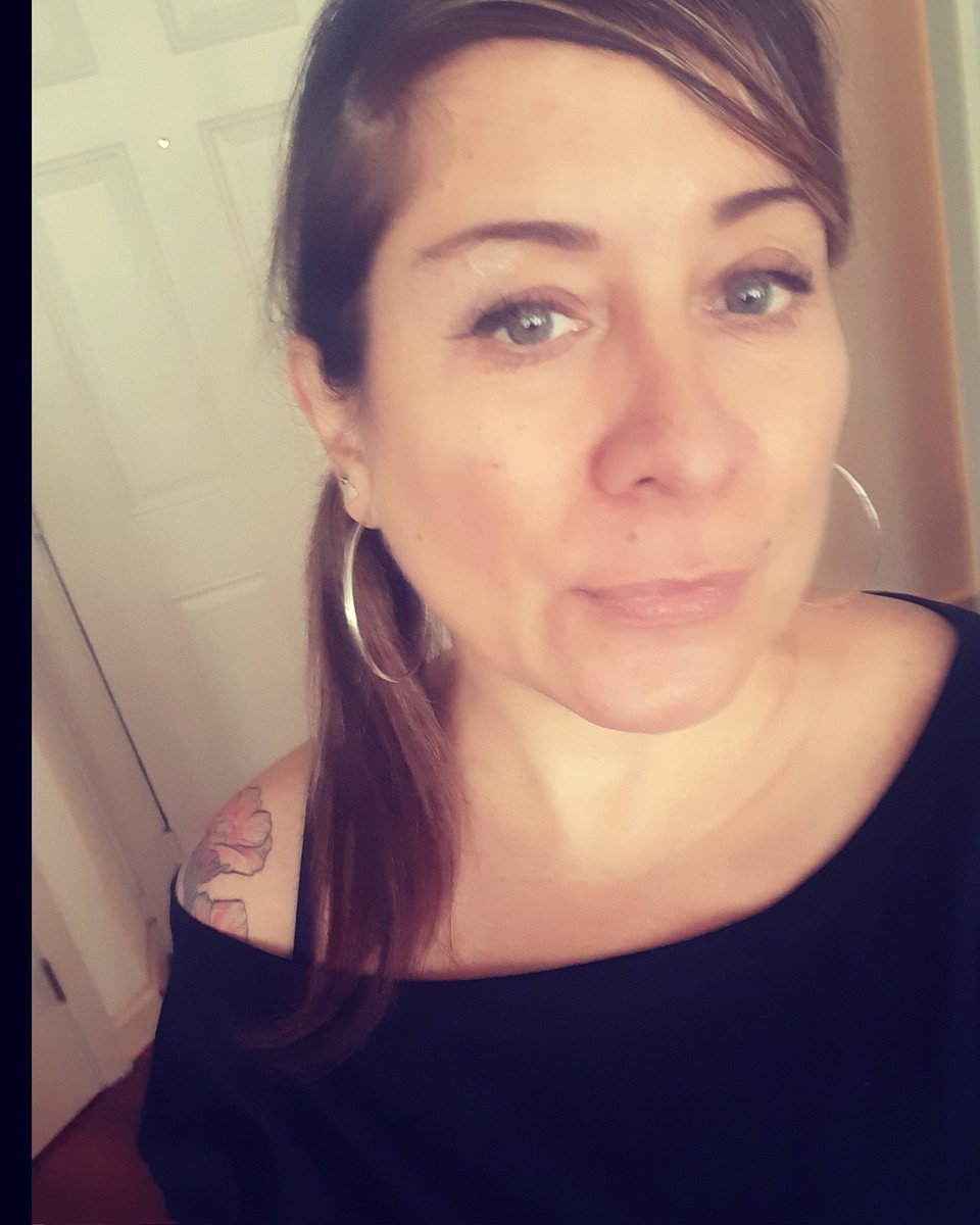 SheilaDupas's tweet photo. I'm back.....again 😉 #GoodMorningTwitterWorld https://t.co/MgsmAqjeT5