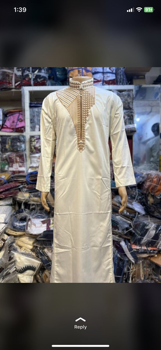 jalabsnlots's tweet photo. Not too late to shop your Eid outfit , Eid Mubarak 🌙 https://t.co/WUtcMvH6X1