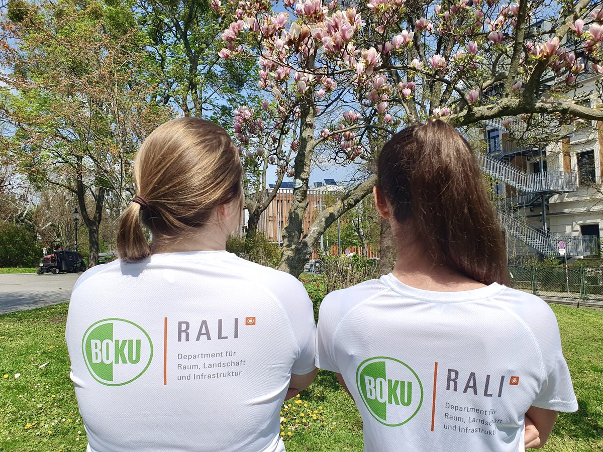 ILEN_BOKU's tweet photo. Come cheer for @bokuvienna at the #viennacitymarathon this Sunday! We are looking forward to seeing our supporters on the sidelines as we make our way through town. #bokuspirit
#TogetherWeRun #Relayteam #Halfmarathon #AcaDowntime https://t.co/QlTHxMDYqh