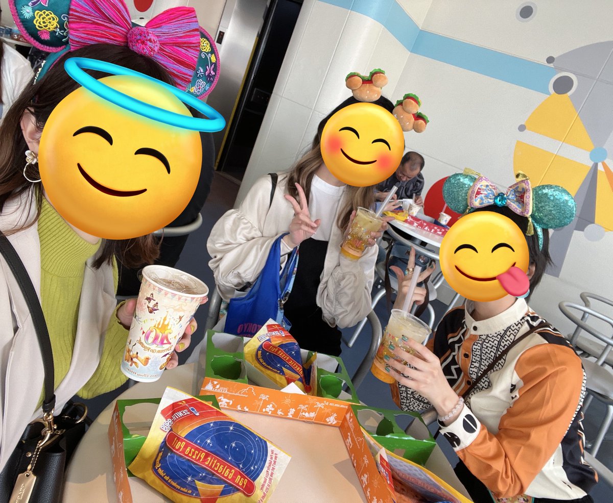 D_kyo05's tweet photo. 昨日職場の先輩と同期とインパしてきてお天気も快晴少し蒸し暑いくらいでくっっっそ楽しかった~😭🫶✨ひたすら食べた https://t.co/SLk7CXvRtQ
