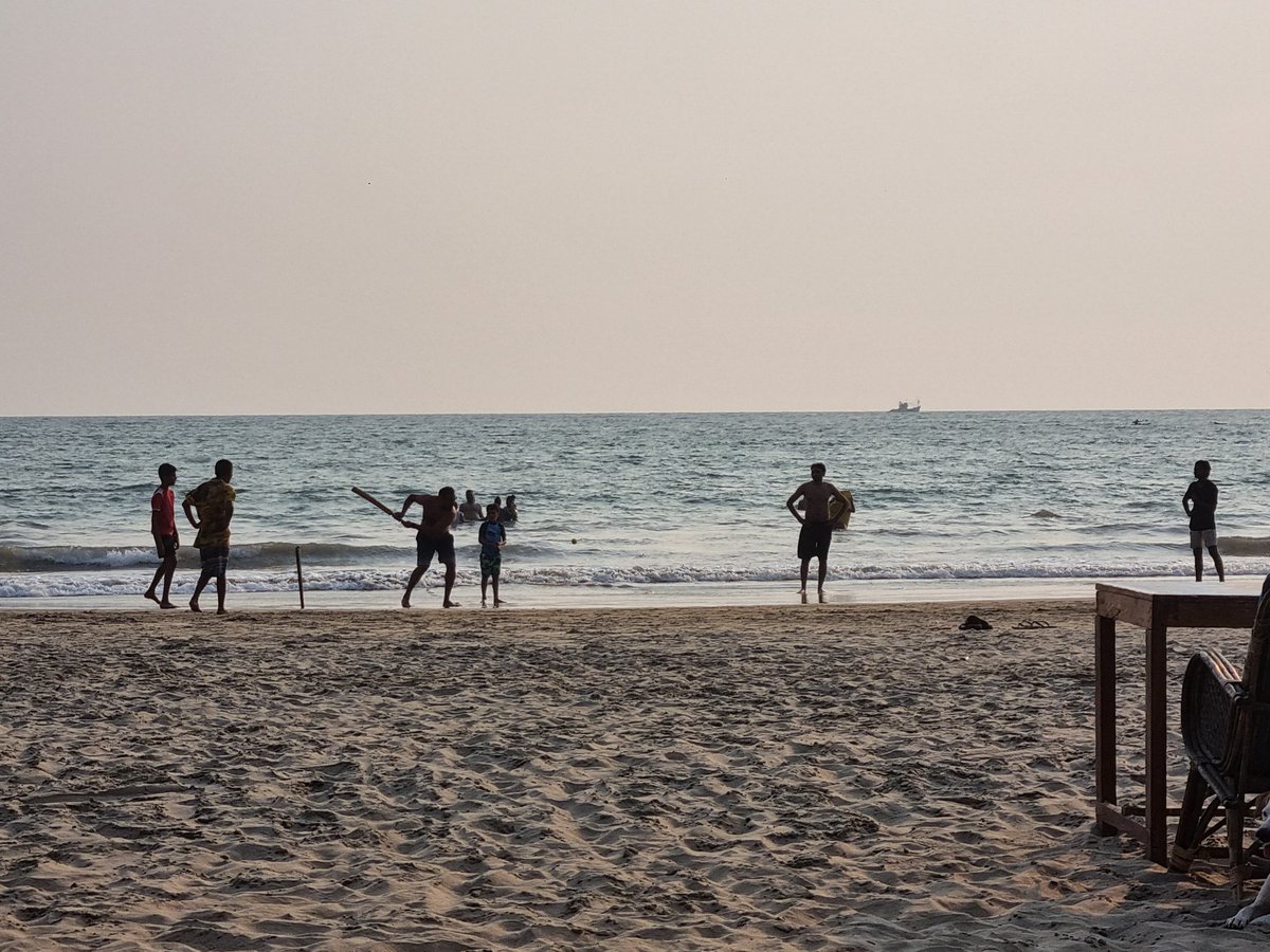 There are fewer things in life as terrifying as half a dozen Indian men shouting 'catch it' when having a beer after a square cut comes in your direction. #fact #drop