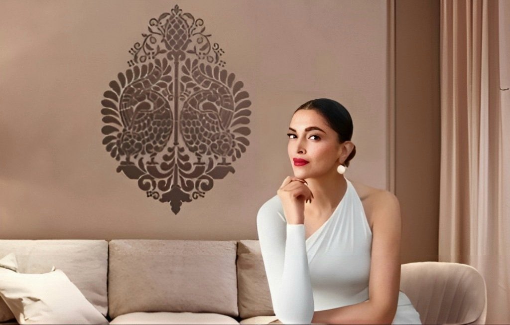 DeepikaAccess's tweet photo. Deepika Padukone for Asian Paints Royale Play Luxe collection. 

#DeepikaPadukone https://t.co/rvN1QG0lxg