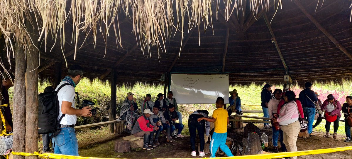 RitualsProtect's tweet photo. We had the privilege to participate in a 'tulpa', a community meeting where Nasa indigenous authorities and 'comuneros' meet to discuss themes that affect their everyday life. https://t.co/EwZp2NIxzP