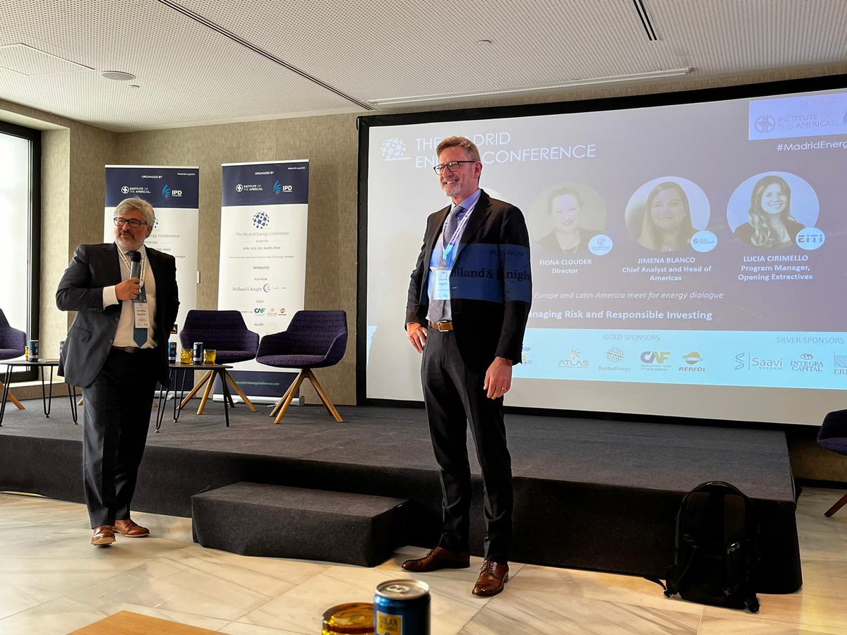 Jmmartinioa's tweet photo. A note of special thanks and friendship to @david_ipdlatam 

Que Viva the Madrid Energy Conference! https://t.co/kTEwZiuXmW