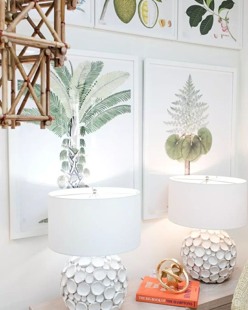 PineapplesPalms's tweet photo. A gallery wall full of botanicals is the perfect way to brighten up a space and bring the beauty of nature in! 🌿🌸

#pineapplegirlsjupiter #gallerywall #botanicals #wallart #botanicalbeauty #springflorals #greenandwhite #beachinspired #flora #palmbeachstyle #floridaliving #in… https://t.co/uA9aAtXPWj