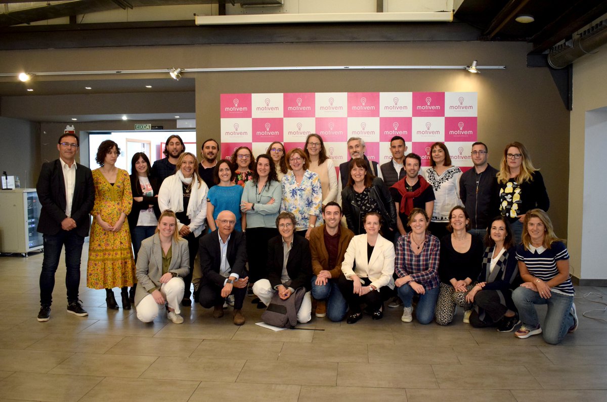 ADEITUV's tweet image. 🙋🏻‍♀️Clausurada la Escola #MOTIVEM 2023.
👏🏻Gràcies als 30 docents que us heu format en aquesta edició.
#Llamp #5UCV