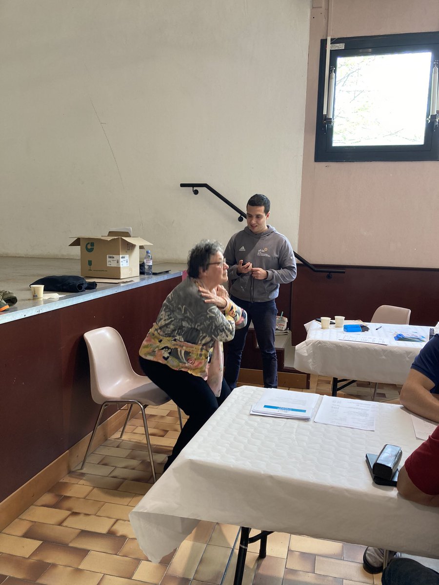 RabhaBenalla's tweet photo. Journée #depistages #auditifs #visuels #diabete #tension #fragilite #aidants dans le cadre de la #conferencedesfinanceurs en partenariat avec la commune de Couiza le @departement Aude le soutien financier de @CNSA_actu avec des professionnels de santé @UnsaAsm @MutGrandSud https://t.co/7C1V6DkPi6