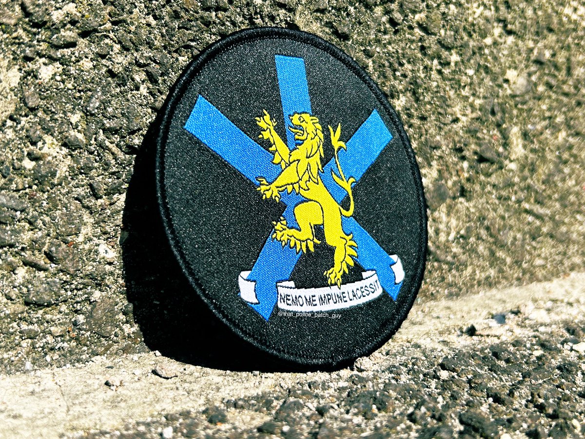 PolicePatch_Guy's tweet photo. Sun’s out. Patches out. ☀️ 😎
#policescotland #edinburgh #policepatch #policepatchcollector #armedpolice #arv https://t.co/Zo3QHBCmD4