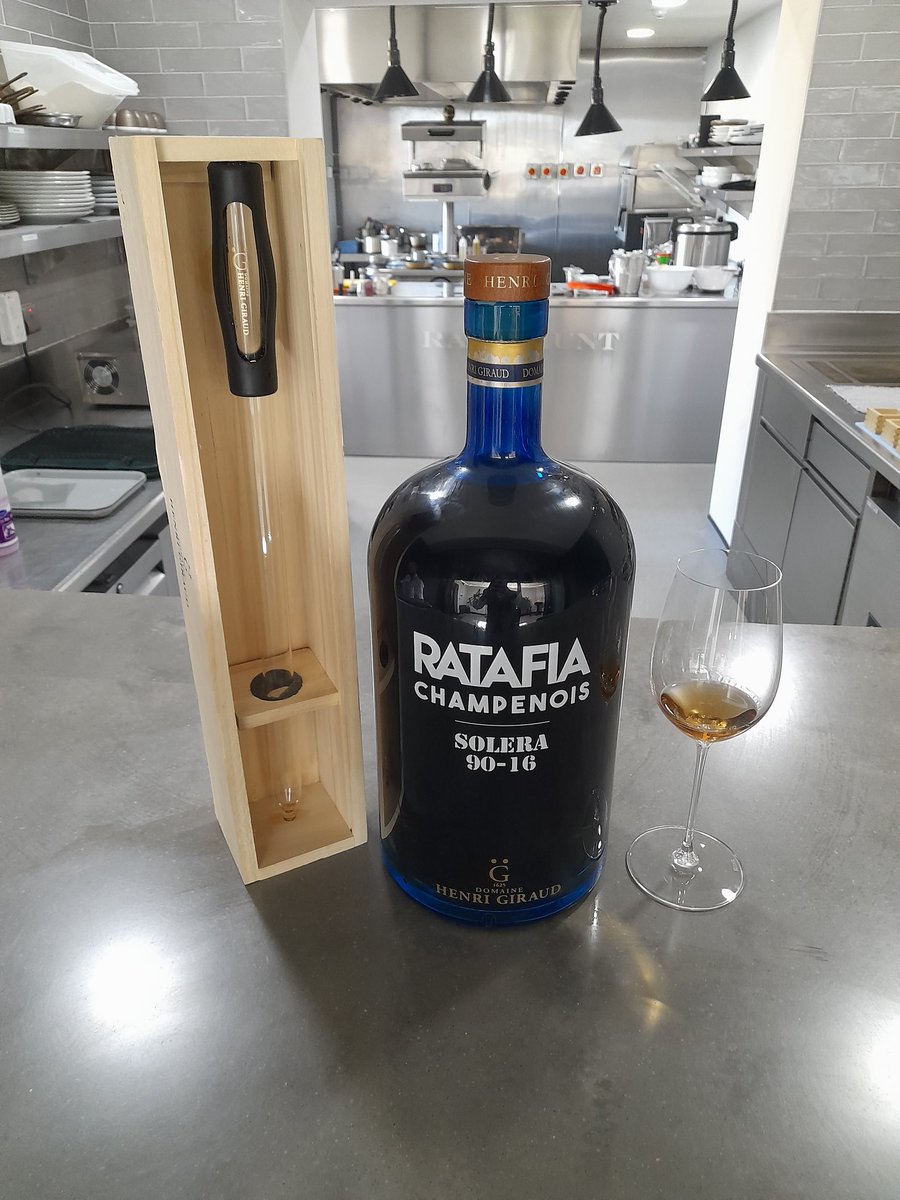Daniel Jonberger (@jonbergerdaniel) on Twitter photo Something very nice has arrived to be paired with Tart Flambรฉ. Salud๐๐ท๐ธ๐ช <a href="/rabyhunt/">James Close</a> Something very nice has arrived to be paired with Tart Flambรฉ. Salud๐๐ท๐ธ๐ช <a href="/rabyhunt/">James Close</a>