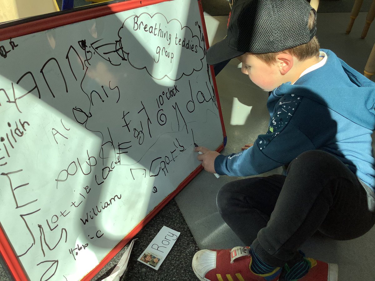 KinrossPrimaryS's tweet photo. Nursery children chose to sign up for our ‘Breathing Teddies’ activity and yoga outdoors. 🧸🧘#Kinrossnursery #Article29 #wellbeing https://t.co/EVbr7HlTSp