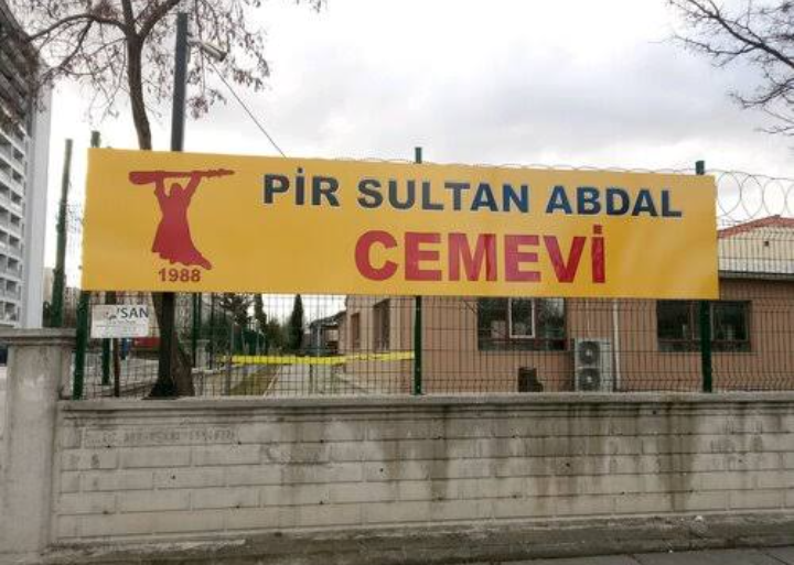 arifuzun's tweet photo. @KarakaJulide1 CHP li değilim ama araştırayım dedim aslı varmı diye yalanmış Resmin orijinali https://t.co/O1YQrvvXR2