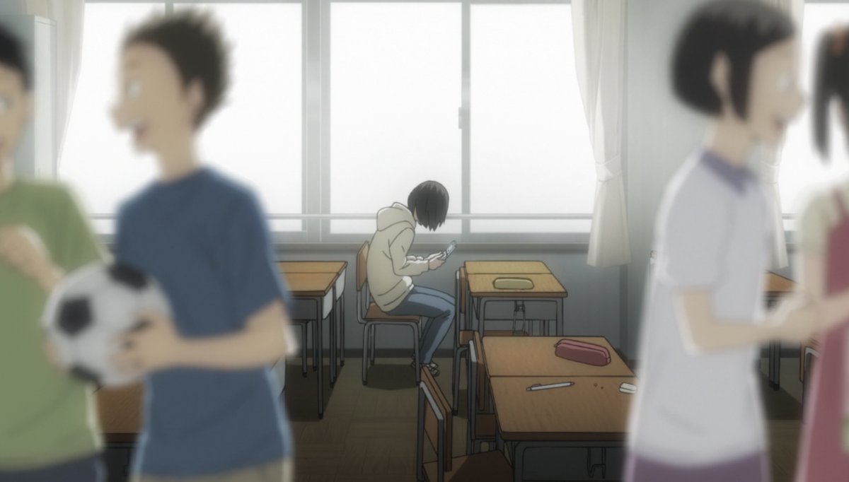 belleluneee1's tweet photo. #kenhina #haikyuu 
kenhina relationship analysis:

i will always admire this parallel, where Kenma is still sitting alone but lost

and then the lost Hinata appears and turns his attention to Kenma https://t.co/nL86yevoYI