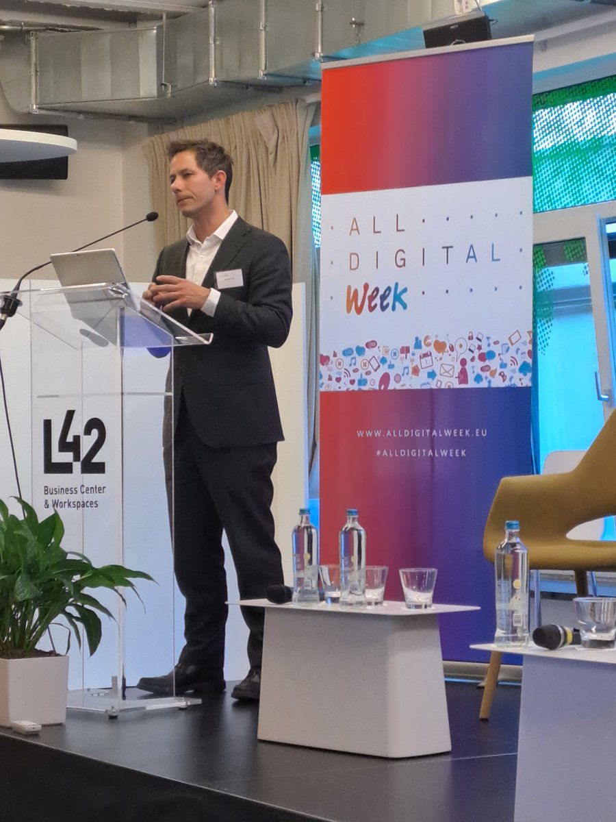 fundacionesplai's tweet photo. Estamos en la #ALLDIGITALWEEK #ADWeeks2023 con nuestra red en Europa @AllDigitalEU trabajando temas como #EuropeanYearOfSkills, #Ciberseguridad, 💻📱certificación de las #competenciasDigitales para avanzar hacia una sociedad #digital mejor y para todos/as
https://t.co/rKJHcaQz4V https://t.co/j9q9DFKC0Q