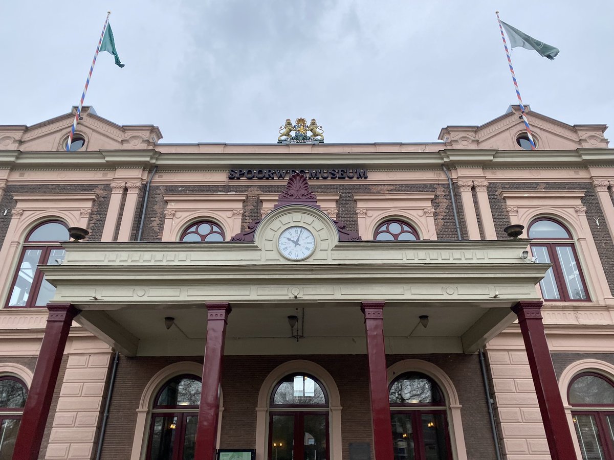 SarahVahed tweet media