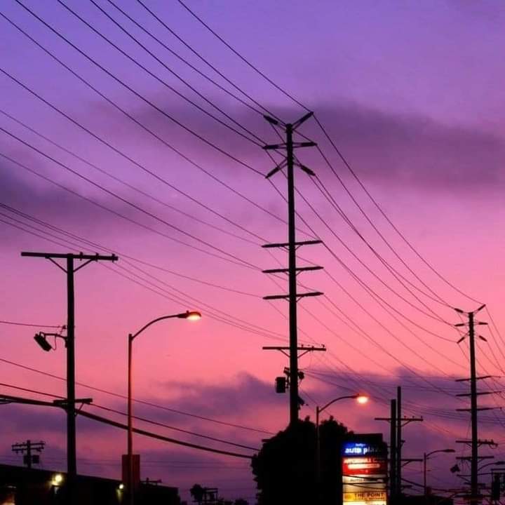 03unidash's tweet photo. Everything remind me of you 🌙 https://t.co/urXEMg59oK
